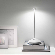 Cutting-edge cordless LED table lamps